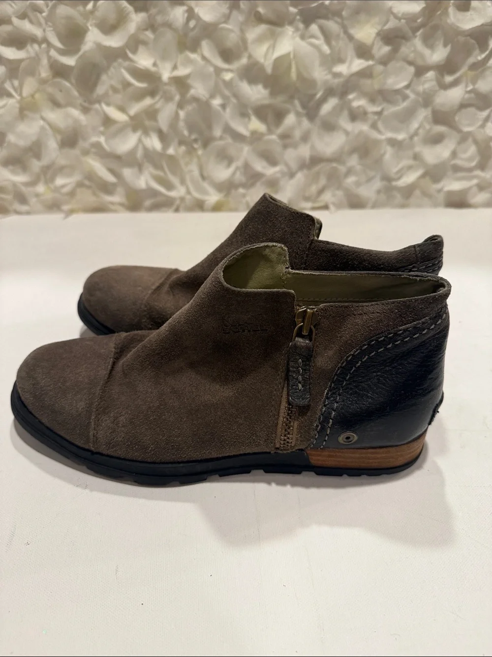 Sorel Men's Taupe Suede Chukka Boots